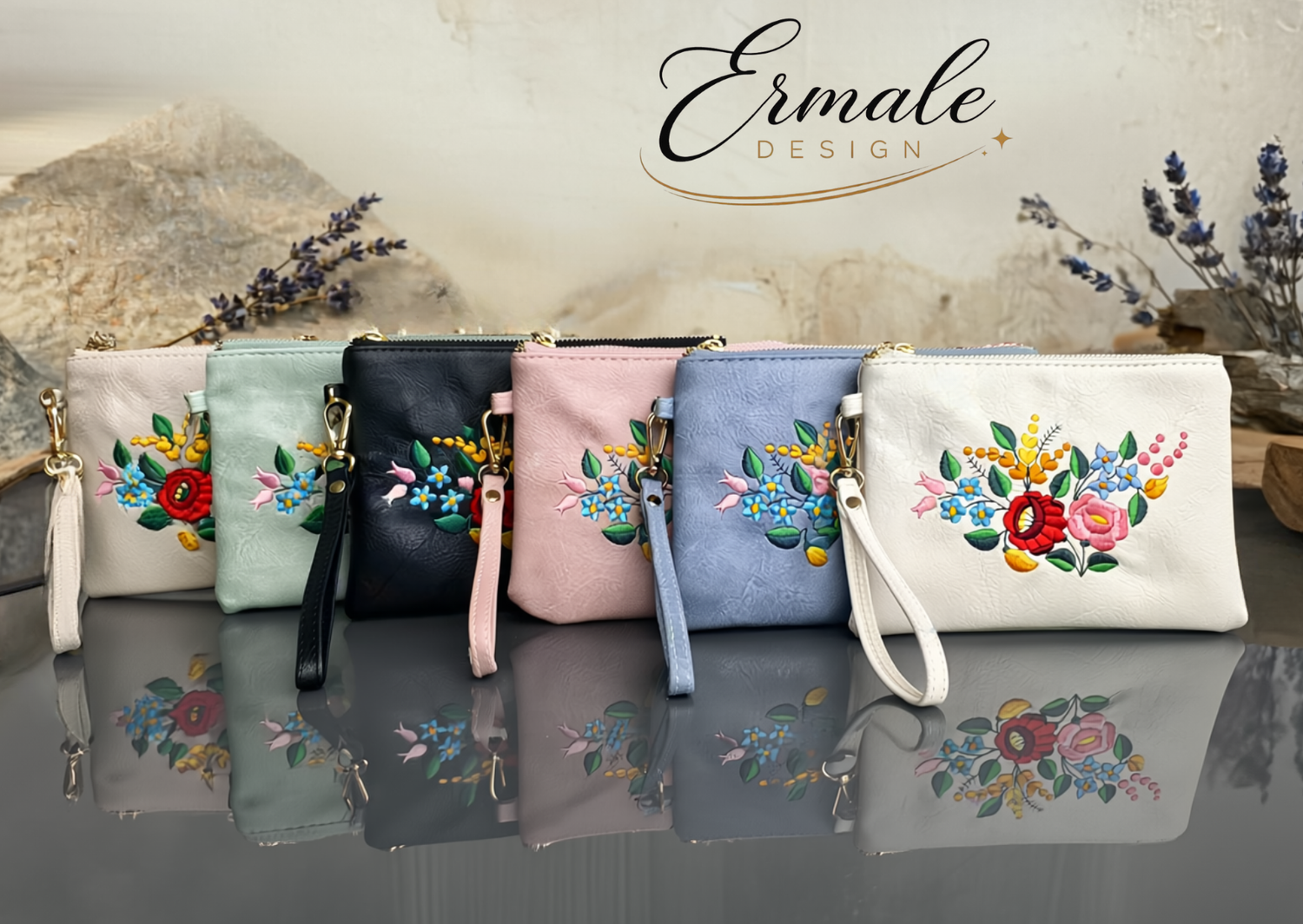 Kosmetiktasche mit ungarischer Stickerei