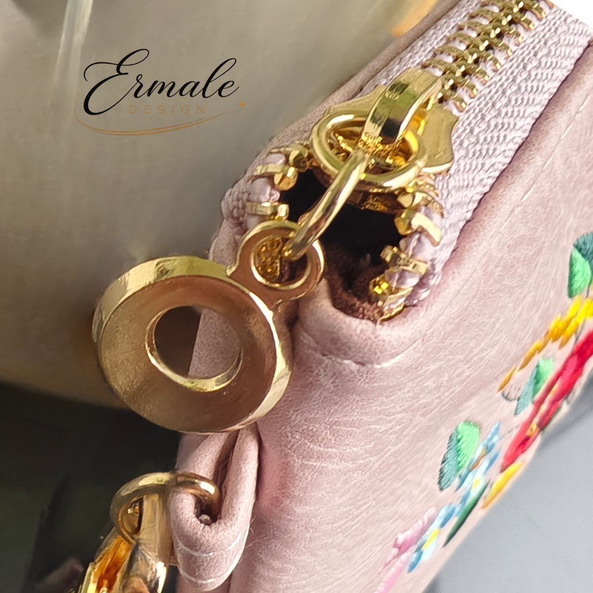Kosmetiktasche mit ungarischer Stickerei - Rosa