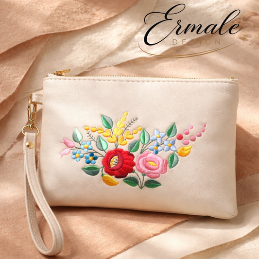 Kosmetiktasche mit ungarischer Stickerei - Creme